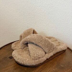 OluKai Tan Wool Shearling Hila Heu Cozy Plush Slide Slippers Women's Size